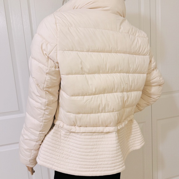 White House Black Market Peplum Puffer Cream Ivory White Jacket WHBM Sz Small - Picture 6 of 11